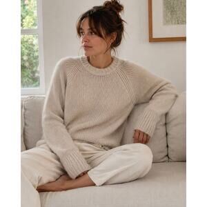 Howlin’ Scotland Mohair Wool Blend Sweater Size Small Cream Fuzzy Crewneck